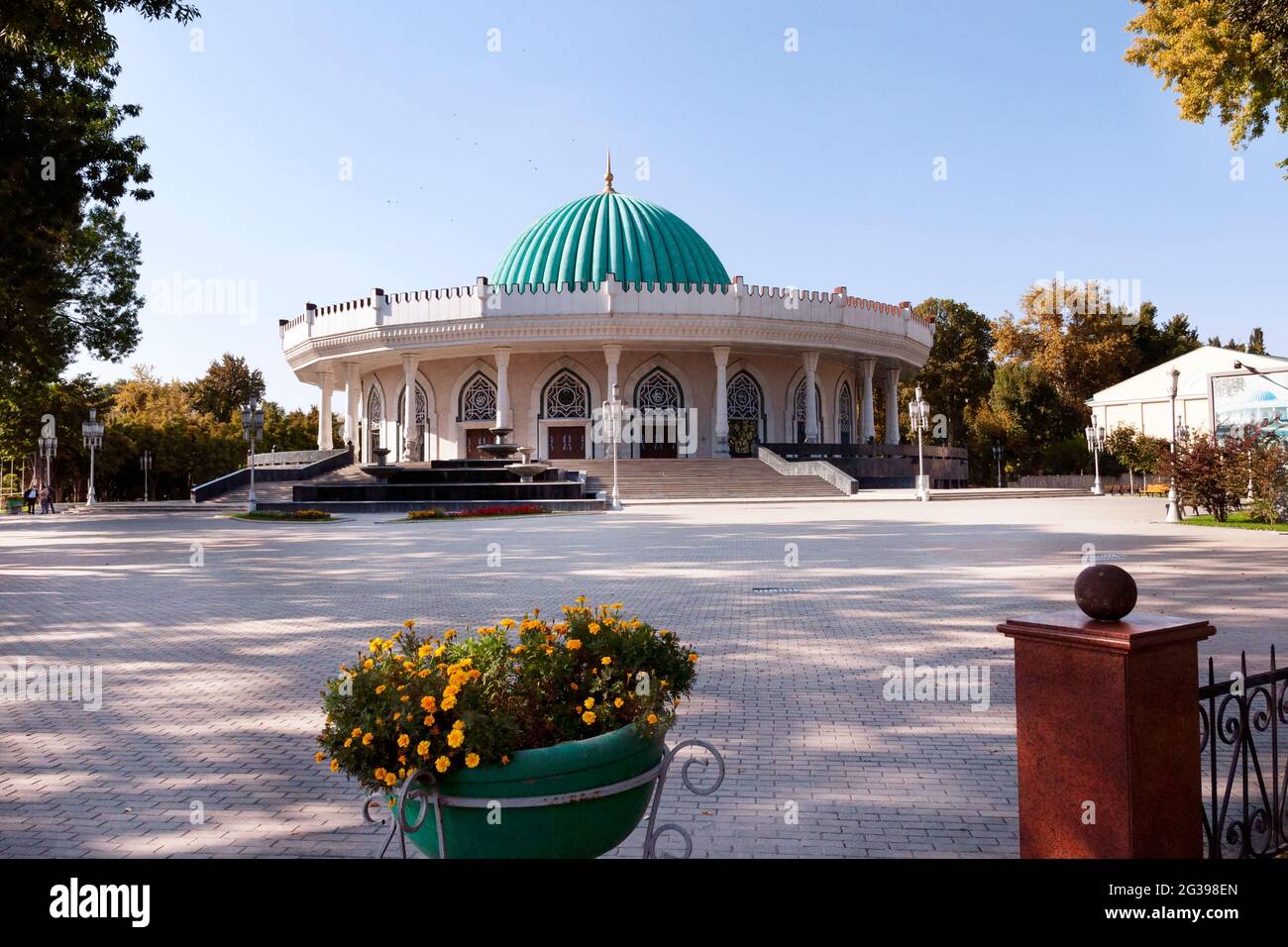 Centro di Tashkent, Uzbekistan. Attrazioni della città di Tashkent. Museo di Stato di storia Timurid. La data di apertura del museo è il 18 ottobre 1996. Foto Stock