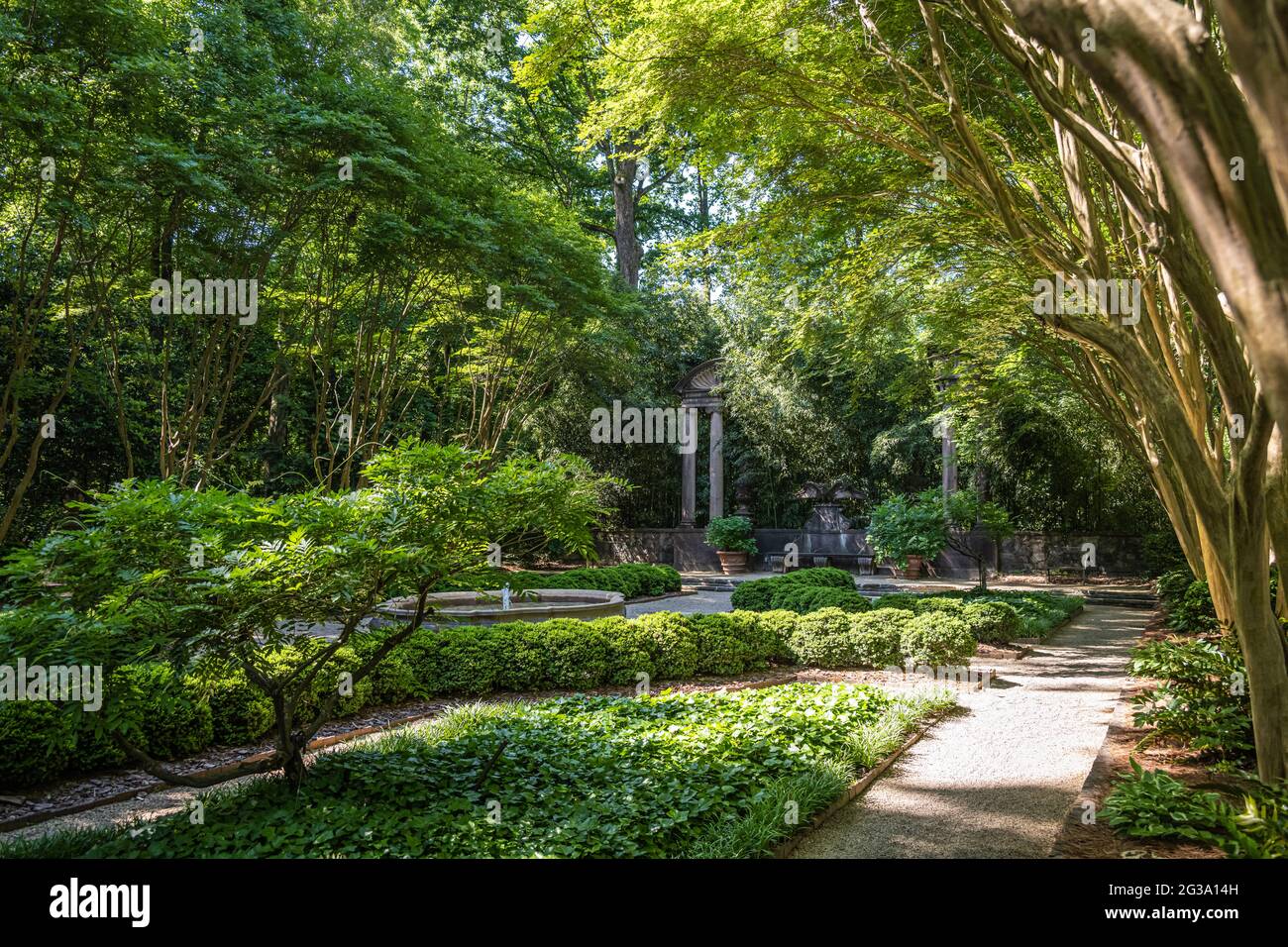 Swan House Garden sui terreni dell'Atlanta History Center a Buckhead, Atlanta, Georgia. (STATI UNITI) Foto Stock