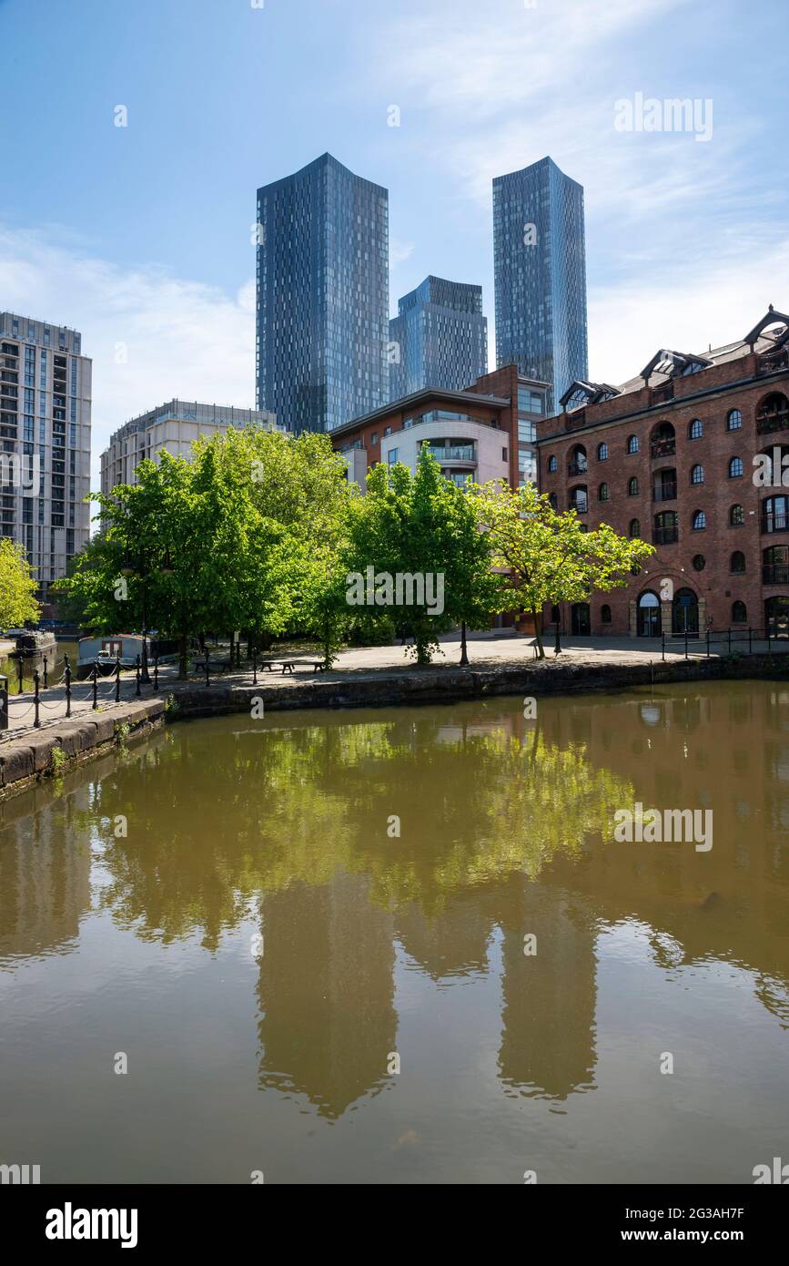Castlefield Basin, e parco del patrimonio urbano nel centro di Manchester, Inghilterra. Situato intorno ai canali di Bridgewater e Rochdale. Foto Stock