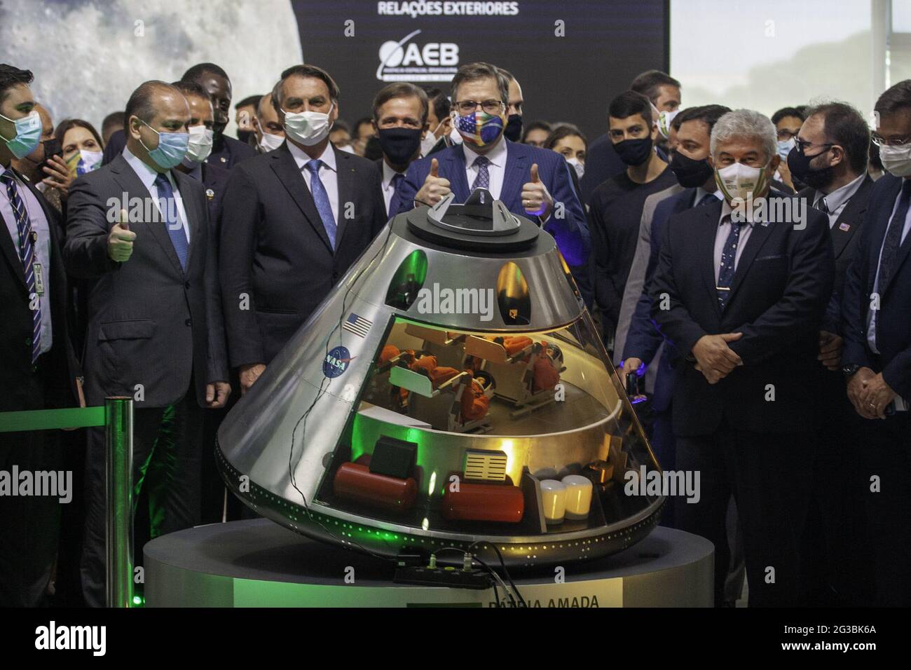 15 giugno 2021, Brasilia, Distrito Federal, Brasil: (INT) LUNAR NASA ARTEMIS Programme Firing Agreement Ceremony . 15 giugno 2021, Brasilia, Distretto Federale, Brasile: Il Ministero della Scienza, della tecnologia e delle innovazioni (MCTI) tiene una cerimonia per firmare l’accordo Ã¢â‚¬Å NASA Artemis Lunar ProgramÃ¢â‚¬Â nella Sala Noble del Palazzo Planalto. Alla cerimonia partecipano il presidente della Repubblica, Jair Bolsonaro, il Ministro dell'MCTI, l'astronauta Marcos Pontes, il Ministro degli Affari Esteri, Carlos Alberto Franca e l'ambasciatore degli Stati Uniti in Brasile, Todd Chapman. (Immagine di credito Foto Stock