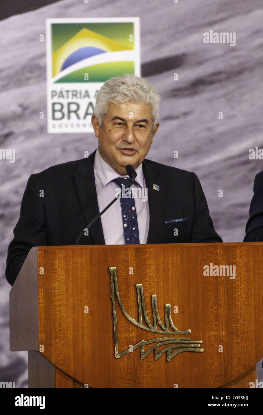 15 giugno 2021, Brasilia, Distrito Federal, Brasil: (INT) LUNAR NASA ARTEMIS Programme Firing Agreement Ceremony . 15 giugno 2021, Brasilia, Distretto Federale, Brasile: Il Ministero della Scienza, della tecnologia e delle innovazioni (MCTI) tiene una cerimonia per firmare l’accordo Ã¢â‚¬Å NASA Artemis Lunar ProgramÃ¢â‚¬Â nella Sala Noble del Palazzo Planalto. Alla cerimonia partecipano il presidente della Repubblica, Jair Bolsonaro, il Ministro dell'MCTI, l'astronauta Marcos Pontes, il Ministro degli Affari Esteri, Carlos Alberto Franca e l'ambasciatore degli Stati Uniti in Brasile, Todd Chapman. (Immagine di credito Foto Stock