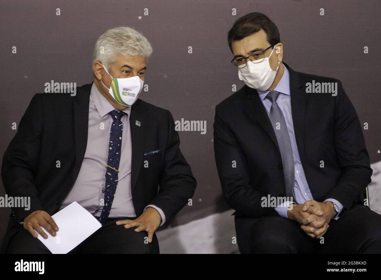 15 giugno 2021, Brasilia, Distrito Federal, Brasil: (INT) LUNAR NASA ARTEMIS Programme Firing Agreement Ceremony . 15 giugno 2021, Brasilia, Distretto Federale, Brasile: Il Ministero della Scienza, della tecnologia e delle innovazioni (MCTI) tiene una cerimonia per firmare l’accordo Ã¢â‚¬Å NASA Artemis Lunar ProgramÃ¢â‚¬Â nella Sala Noble del Palazzo Planalto. Alla cerimonia partecipano il presidente della Repubblica, Jair Bolsonaro, il Ministro dell'MCTI, l'astronauta Marcos Pontes, il Ministro degli Affari Esteri, Carlos Alberto Franca e l'ambasciatore degli Stati Uniti in Brasile, Todd Chapman. (Immagine di credito Foto Stock
