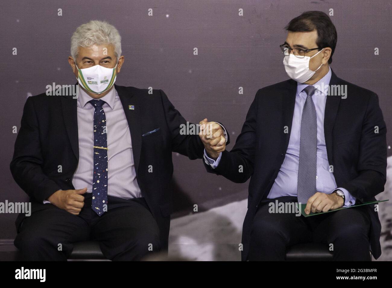 15 giugno 2021, Brasilia, Distrito Federal, Brasil: (INT) LUNAR NASA ARTEMIS Programme Firing Agreement Ceremony . 15 giugno 2021, Brasilia, Distretto Federale, Brasile: Il Ministero della Scienza, della tecnologia e delle innovazioni (MCTI) tiene una cerimonia per firmare l’accordo Ã¢â‚¬Å NASA Artemis Lunar ProgramÃ¢â‚¬Â nella Sala Noble del Palazzo Planalto. Alla cerimonia partecipano il presidente della Repubblica, Jair Bolsonaro, il Ministro dell'MCTI, l'astronauta Marcos Pontes, il Ministro degli Affari Esteri, Carlos Alberto Franca e l'ambasciatore degli Stati Uniti in Brasile, Todd Chapman. (Immagine di credito Foto Stock