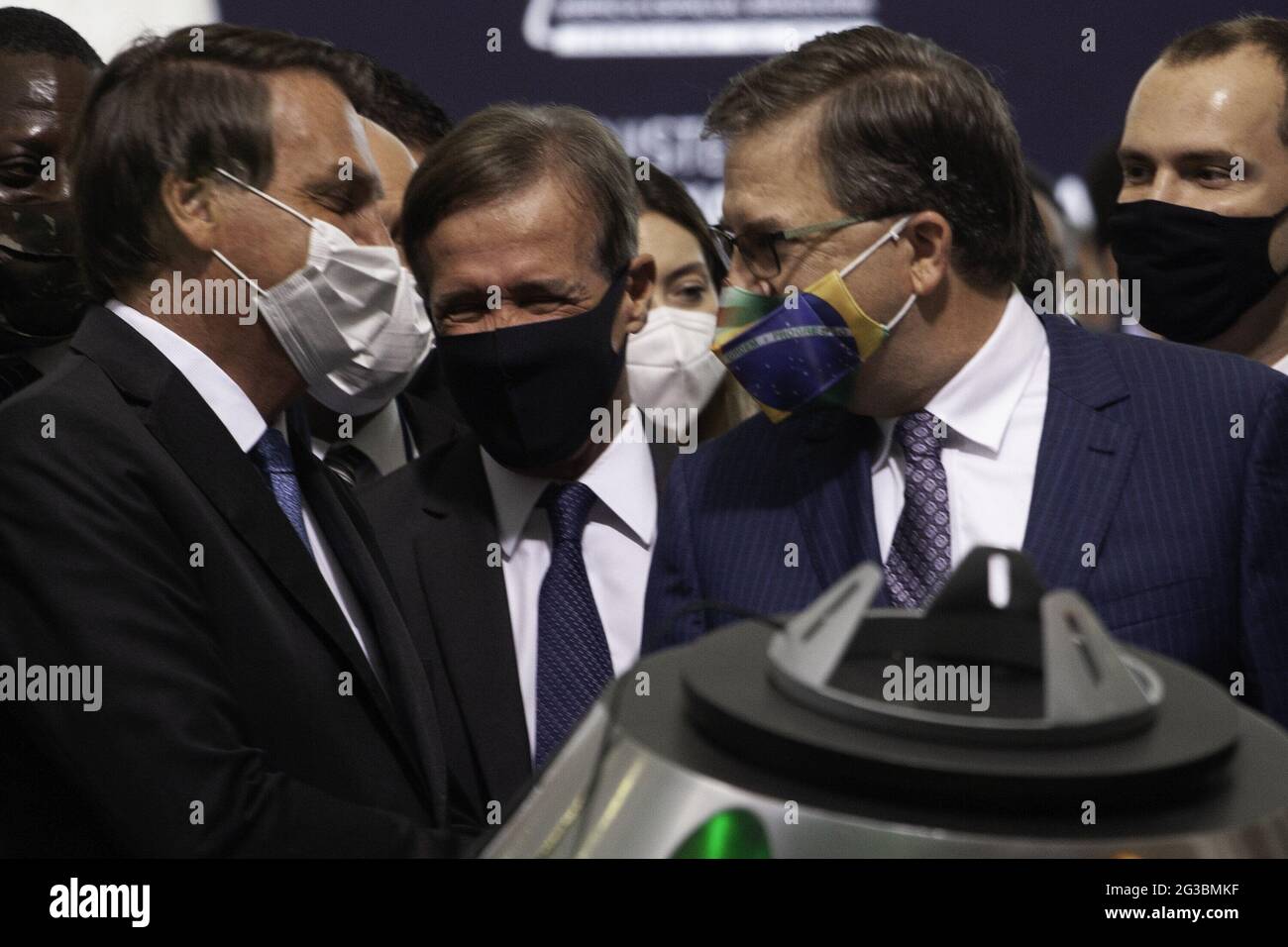 15 giugno 2021, Brasilia, Distrito Federal, Brasil: (INT) LUNAR NASA ARTEMIS Programme Firing Agreement Ceremony . 15 giugno 2021, Brasilia, Distretto Federale, Brasile: Il Ministero della Scienza, della tecnologia e delle innovazioni (MCTI) tiene una cerimonia per firmare l’accordo Ã¢â‚¬Å NASA Artemis Lunar ProgramÃ¢â‚¬Â nella Sala Noble del Palazzo Planalto. Alla cerimonia partecipano il presidente della Repubblica, Jair Bolsonaro, il Ministro dell'MCTI, l'astronauta Marcos Pontes, il Ministro degli Affari Esteri, Carlos Alberto Franca e l'ambasciatore degli Stati Uniti in Brasile, Todd Chapman. (Immagine di credito Foto Stock
