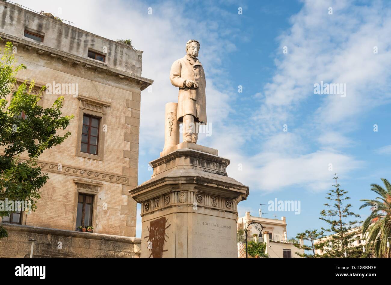 Monumento a Vincenzo Florio a Palermo, fu eretto nel 1875, opera della scultura Vincenzo D’Amore, Sicilia, Italia Foto Stock