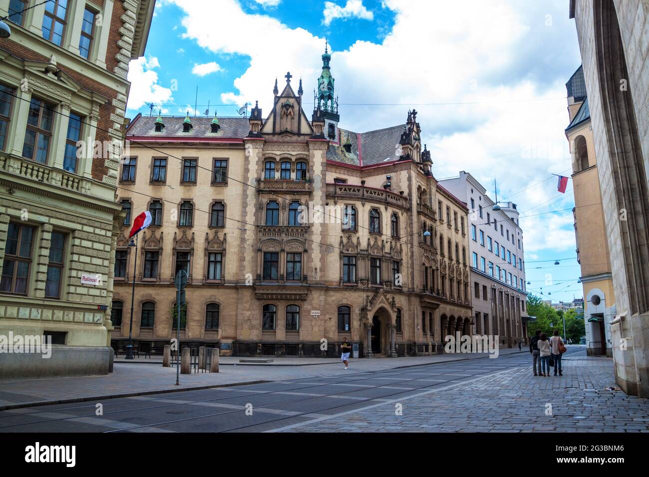 BRNO, REPUBBLICA CECA - 8 MAGGIO: Vista di una strada a Brno, Repubblica Ceca l'8 maggio 2014. Brno è la seconda città più grande della Repubblica Ceca. Foto Stock
