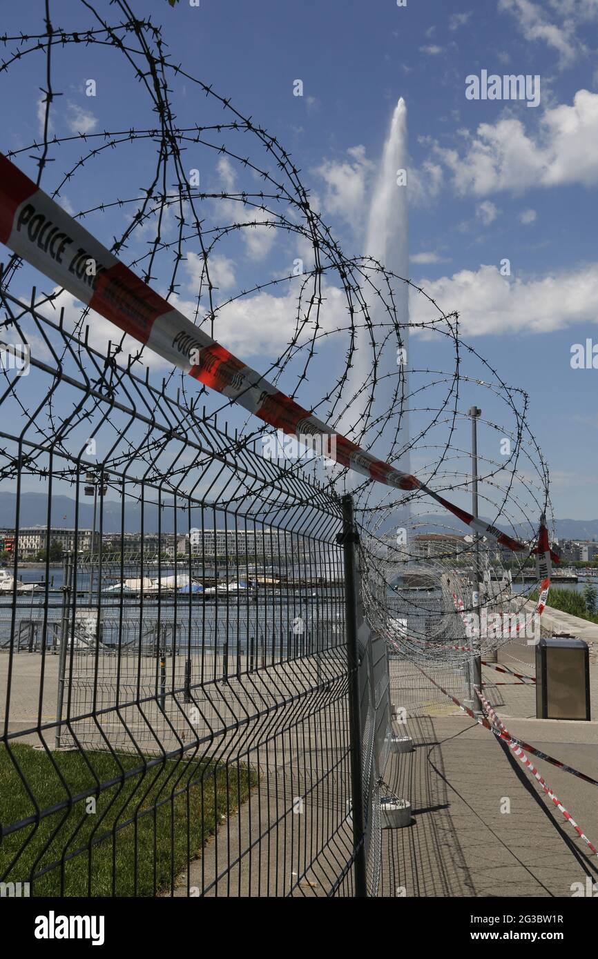 Ginevra Internazionale bloccato prima del vertice di Biden-Putin, domani 16 giugno 2021. La città di Ginevra bloccato, Place des Nations dove il presidente americano Joe Biden risiederà, prima del vertice di domani 16 giugno 2021, con il suo omologo presidente russo Vladimir Putin, cambio di bandiera sul ponte 'Monte Bianco' e la famosa fontana d'acqua di Ginevra chiusa al pubblico. Svizzera Ginevra, giugno 15 2021. Foto di Francois Glories/ABACAPRESS.COM Foto Stock