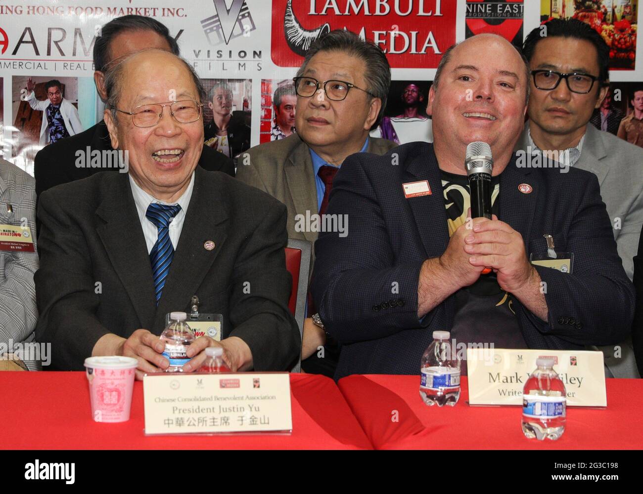 New York, NY, Stati Uniti. 12 giugno 2021. Justin Yu, Mark V. Wiley in presenza per IL MADE IN CHINATOWN Film Celebration, Chinese Consolidated Benevolent Association, New York, NY 12 giugno 2021. Credit: CJ Rivera/Everett Collection/Alamy Live News Foto Stock