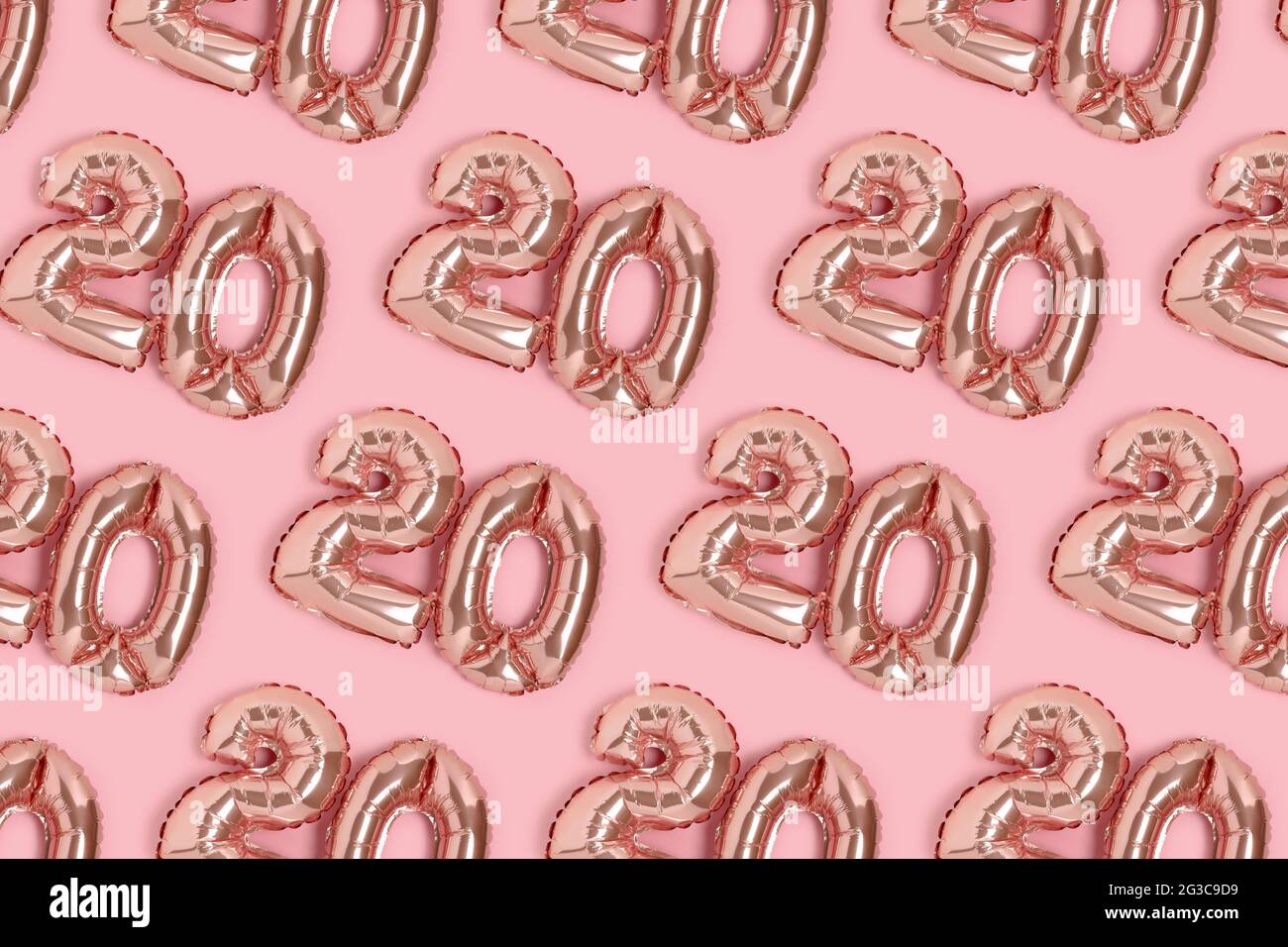 Numero 20 palloncini rosa modello. Celebrazione di venti anni Foto stock -  Alamy