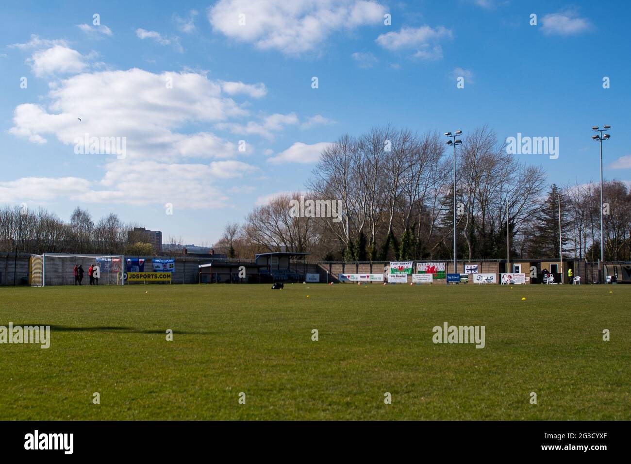 Flint, Galles. 06 marzo 2021. JD Cymru Premier Match tra Flint Town United e Penybont. Foto Stock Flint, Galles. 06 marzo 2021. JD Cymru Premier Match tra Flint Town United e Penybont. Foto Stock