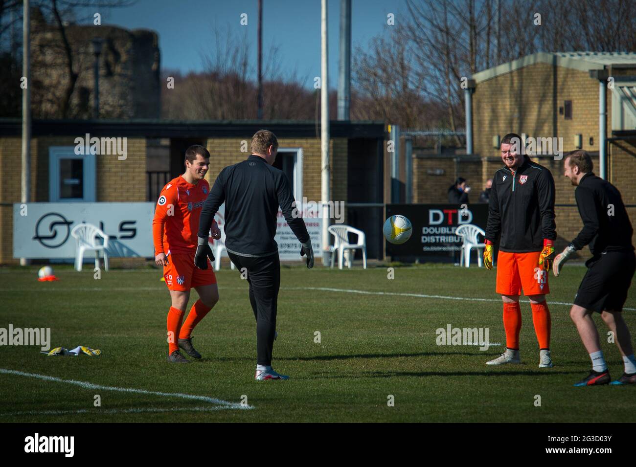 Flint, Galles. 06 marzo 2021. JD Cymru Premier Match tra Flint Town United e Penybont. Foto Stock Flint, Galles. 06 marzo 2021. JD Cymru Premier Match tra Flint Town United e Penybont. Foto Stock