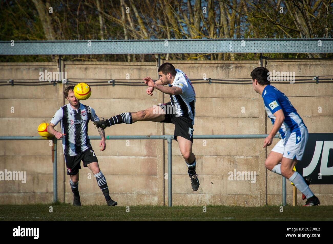 Flint, Galles. 06 marzo 2021. JD Cymru Premier Match tra Flint Town United e Penybont. Foto Stock Flint, Galles. 06 marzo 2021. JD Cymru Premier Match tra Flint Town United e Penybont. Foto Stock
