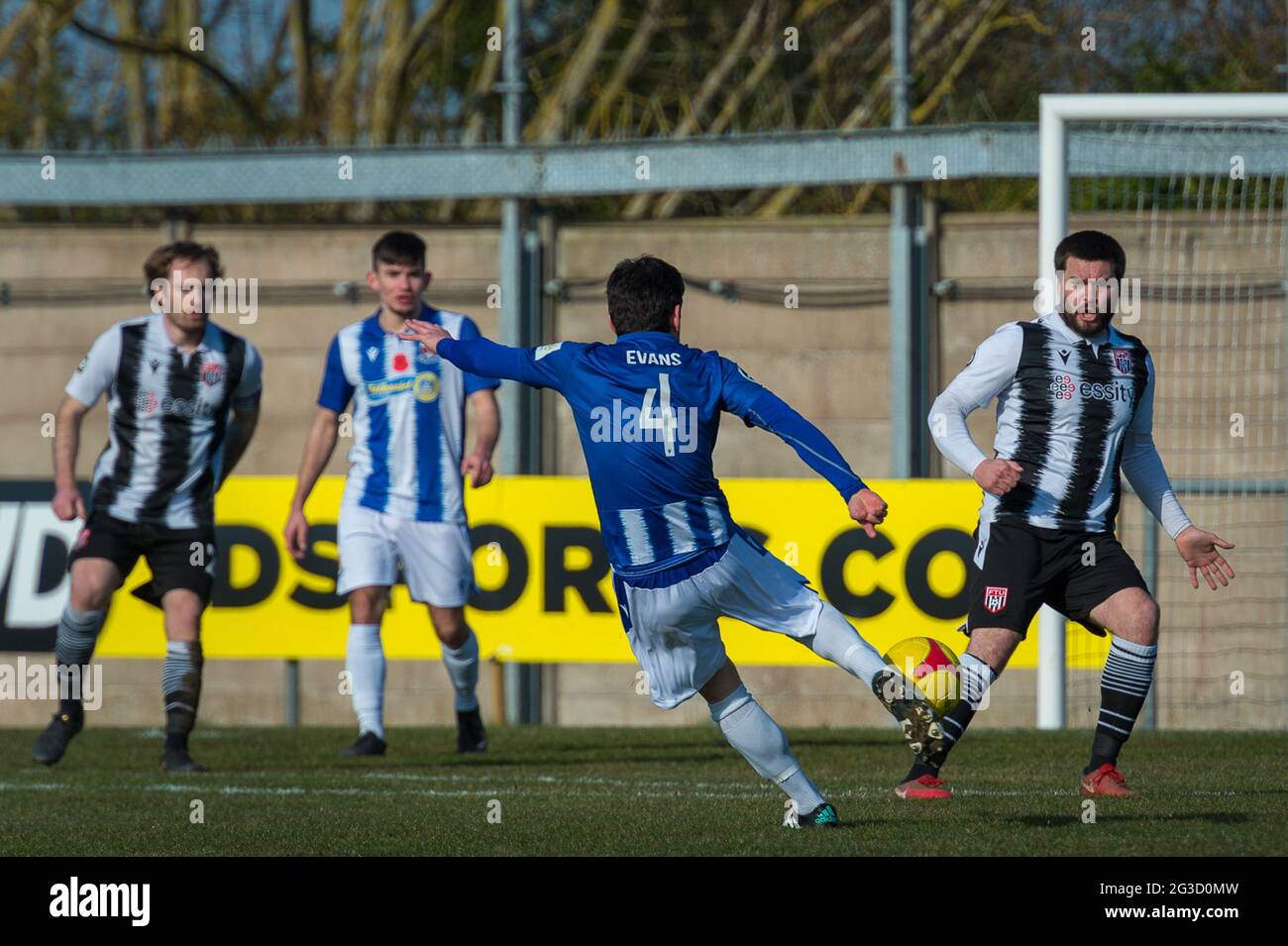 Flint, Galles. 06 marzo 2021. JD Cymru Premier Match tra Flint Town United e Penybont. Foto Stock Flint, Galles. 06 marzo 2021. JD Cymru Premier Match tra Flint Town United e Penybont. Foto Stock