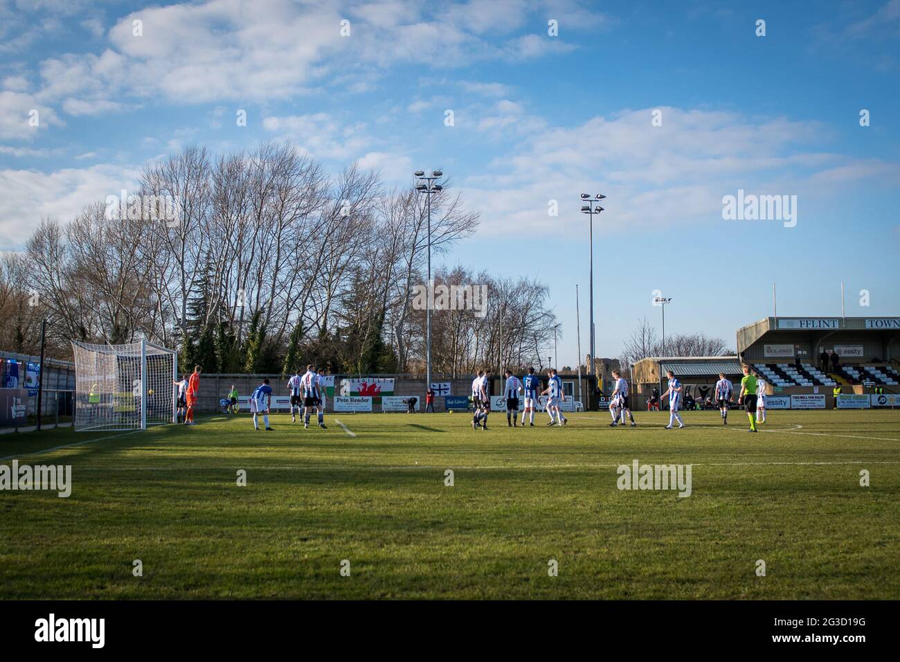 Flint, Galles. 06 marzo 2021. JD Cymru Premier Match tra Flint Town United e Penybont. Foto Stock Flint, Galles. 06 marzo 2021. JD Cymru Premier Match tra Flint Town United e Penybont. Foto Stock