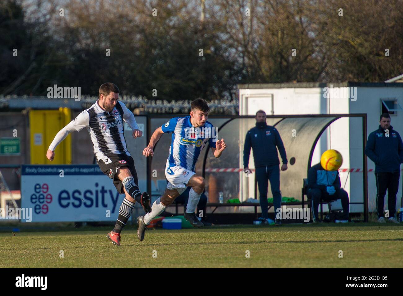 Flint, Galles. 06 marzo 2021. JD Cymru Premier Match tra Flint Town United e Penybont. Foto Stock Flint, Galles. 06 marzo 2021. JD Cymru Premier Match tra Flint Town United e Penybont. Foto Stock
