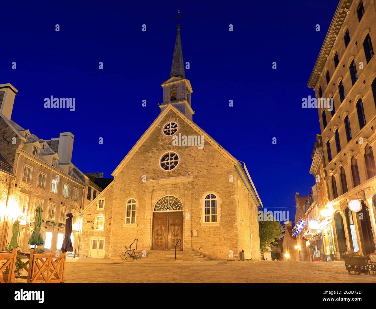 Place Royale nella città vecchia di Quebec illuminata al crepuscolo, Canada Foto Stock