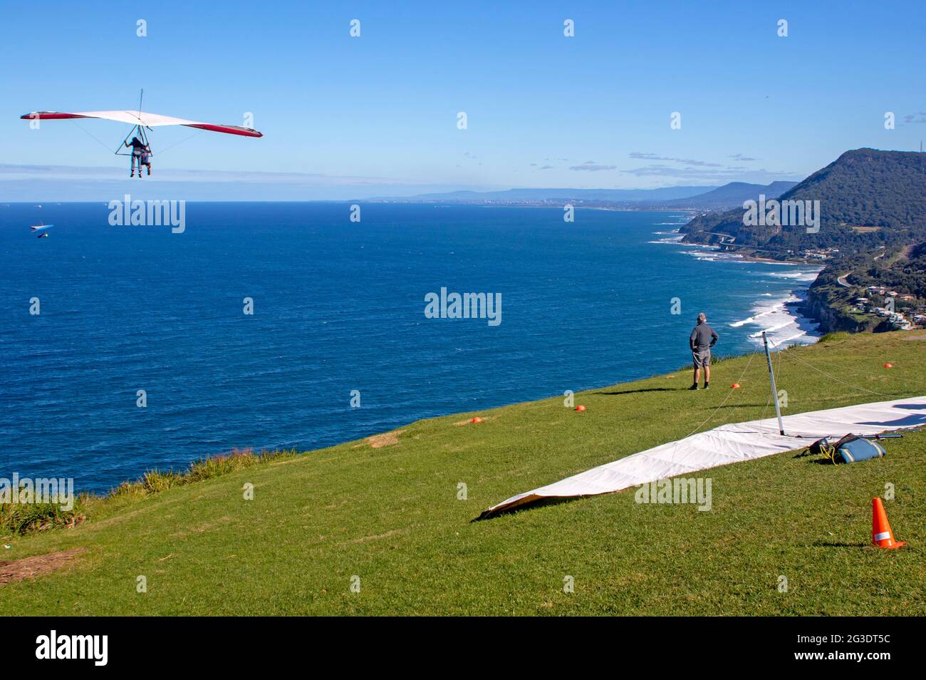 Deltaplano a Bald Hill, Stanwell Tops Foto Stock