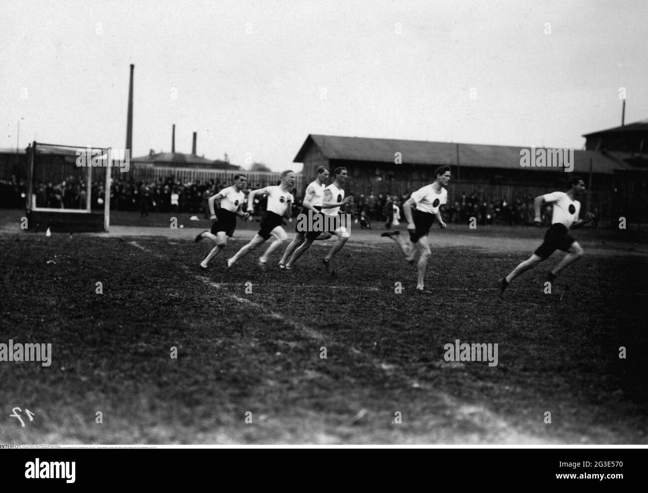 Sport, atletica, corsa, 400 metri, riunione sportiva della TSV 1860 Monaco, 28.4.1912, DIRITTI-AGGIUNTIVI-AUTORIZZAZIONE-INFORMAZIONI-NON-DISPONIBILI Foto Stock