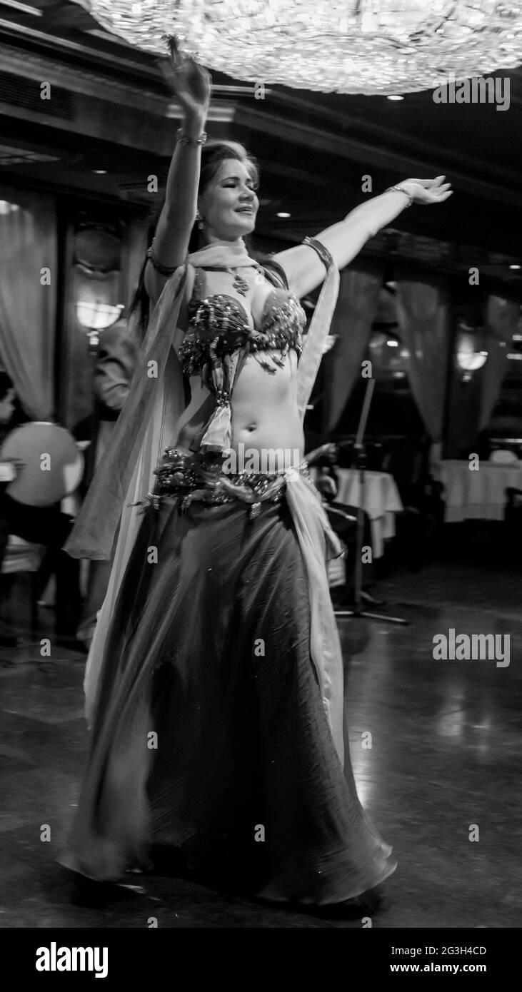 Costume Di Danza Del Ventre Medio Oriente Immagini E Fotografie Stock - Foto 6