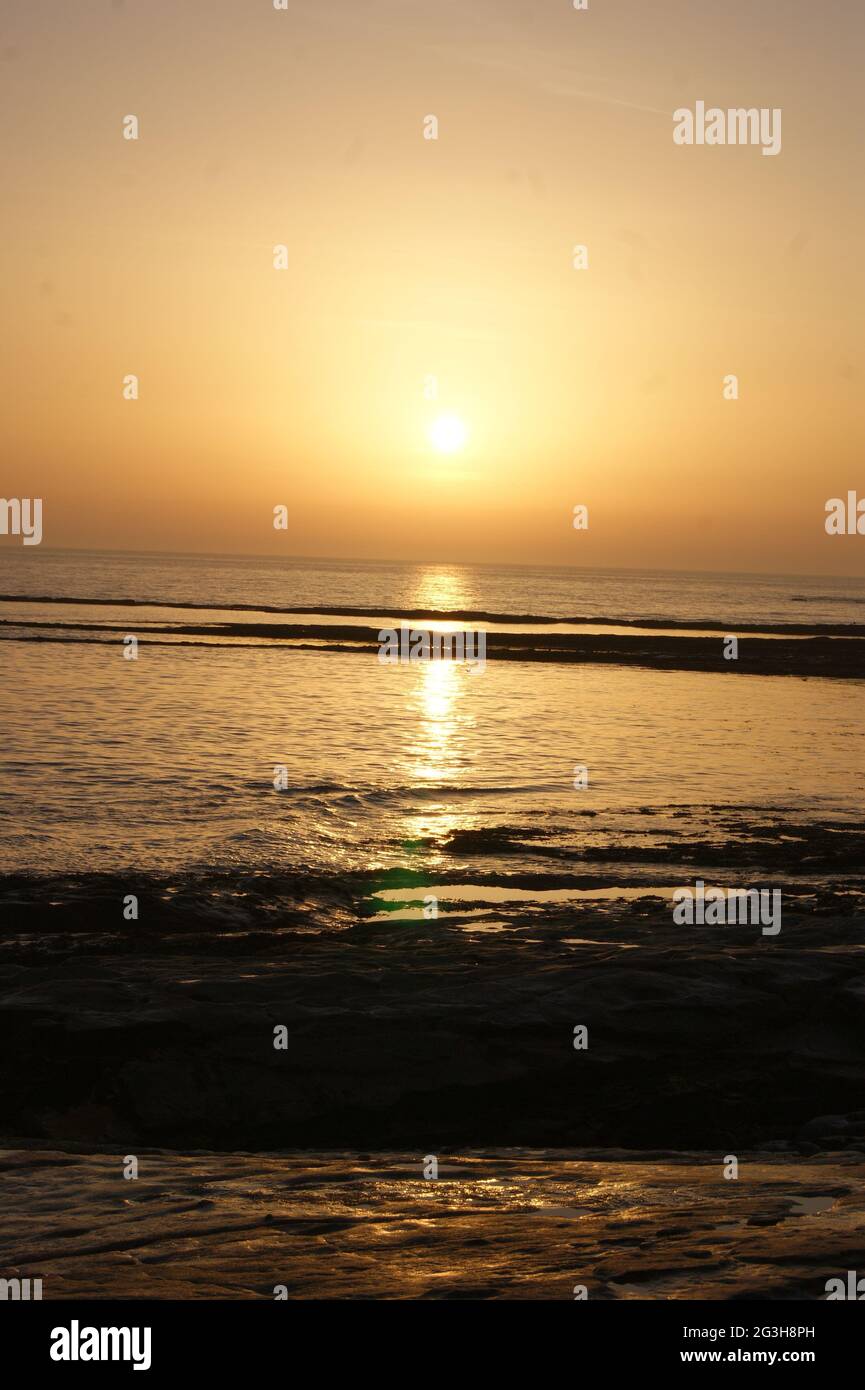 Dawn costa nord-est dell'Inghilterra Foto Stock