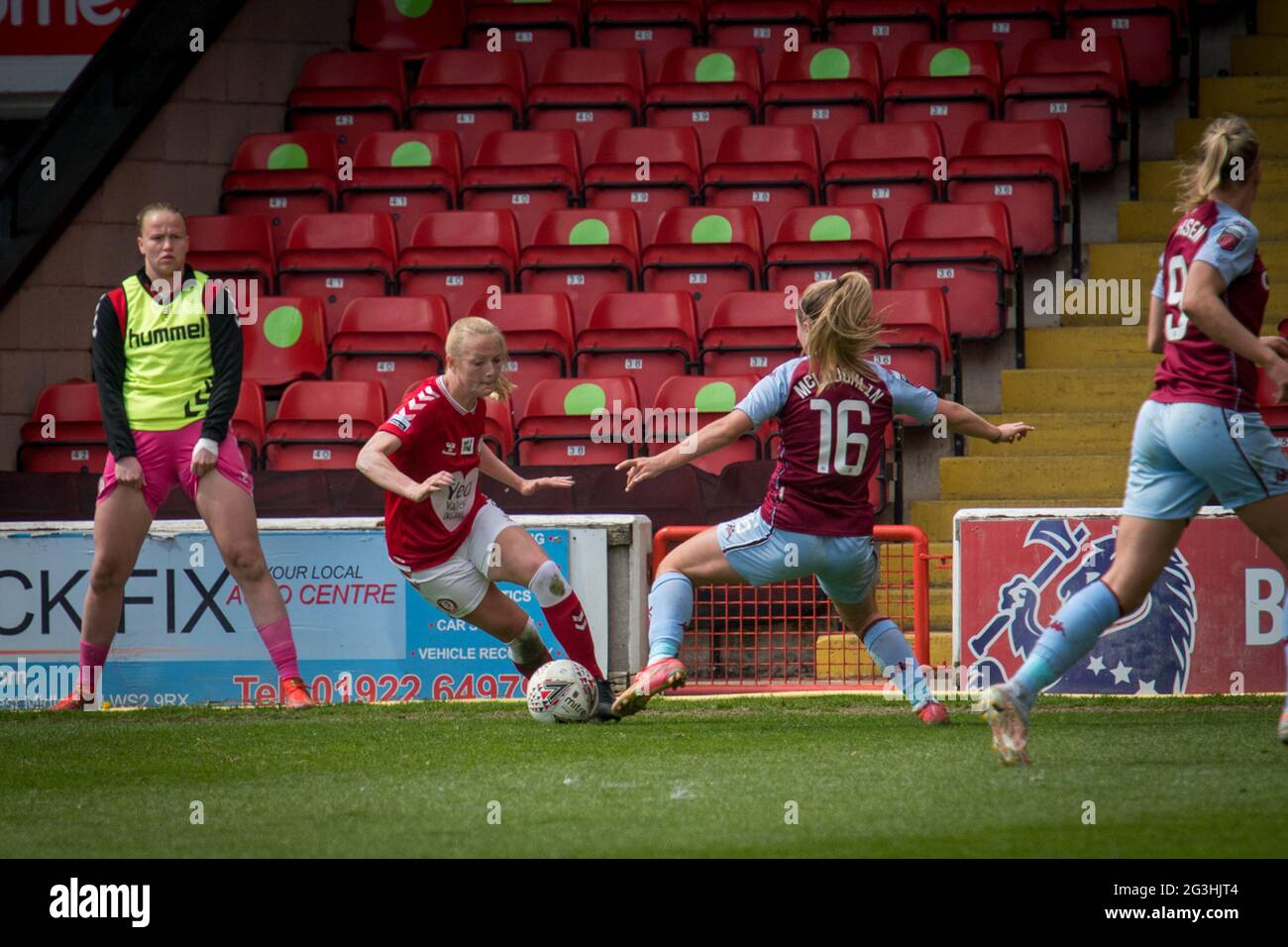 Walsall, Inghilterra 24 aprile 2021. Barclays fa Women's Super League match tra Aston Villa Women e Bristol City Women, giocato al Banks's Stadium. Foto Stock