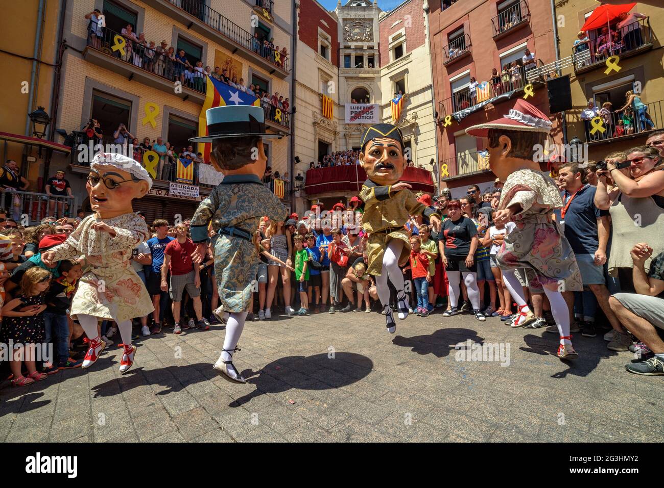 Danza dei Nans Nous nel festival Patum de Berga, patrimonio culturale immateriale mondiale dell'UNESCO (Barcellona, Catalogna, Spagna) Foto Stock