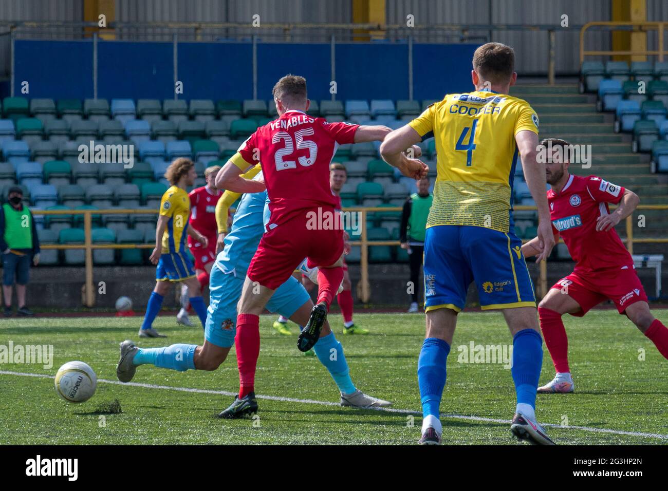 Barry, Galles 01 maggio 2021. JD Cymru Premier Championship Conference match tra Barry Town United e Bala Town, giocato al Jenner Park. Foto Stock