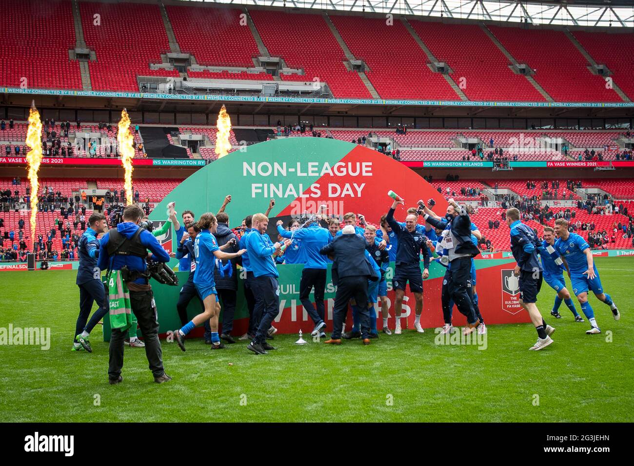 Londra, Inghilterra 22 maggio 2021. La Buildbase fa Vase Final tra il Binfield FC e il Warrington Rylands 1906 ha giocato al Wembley Stadium. Foto Stock