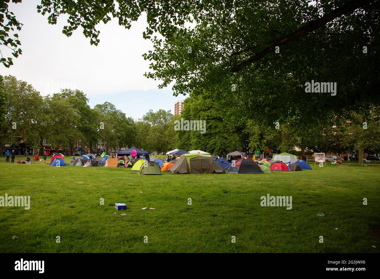 Campo di protesta per la libertà su Shepherd's Bush Green, Londra, Regno Unito. Giugno 2021 Foto Stock