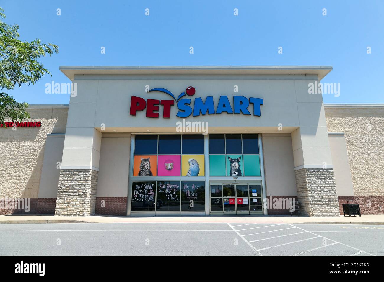 Un negozio PetSmart e visto al Monroe Marketplace in Pennsylvania. Foto di Paul Weaver SOPA Images Sipa USA Foto stock Alamy
