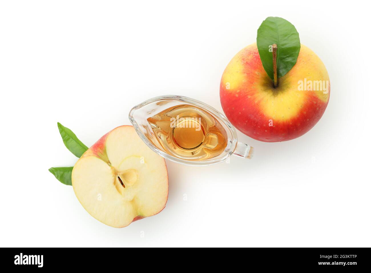 Aceto di mele fatto in casa isolato su sfondo bianco Foto Stock