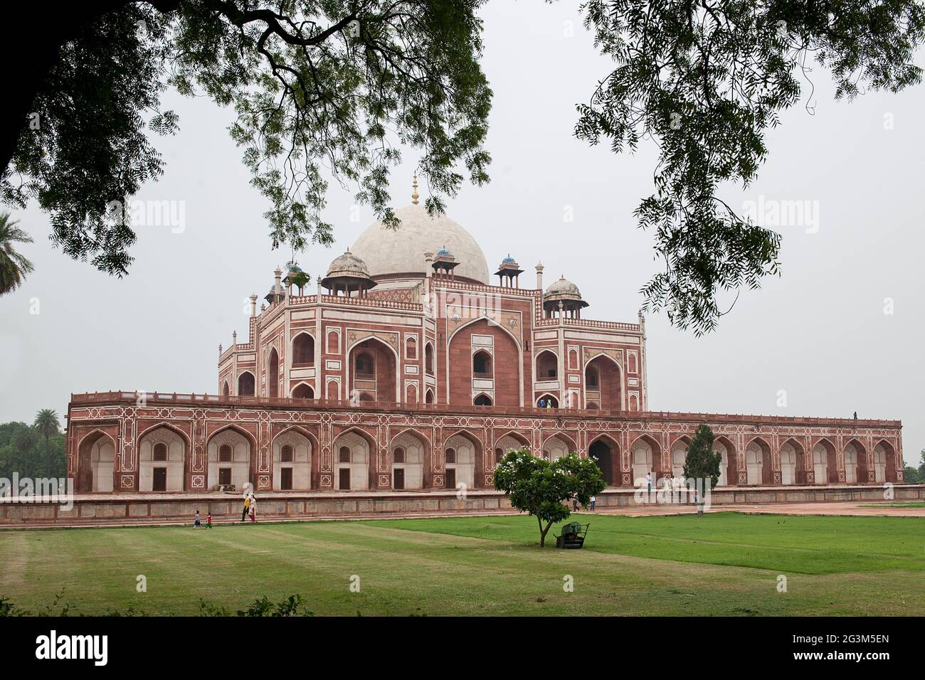 Tomba di Humayun, Nuova Delhi, India. Secondo sovrano della dinastia Mughal. Anno di costruzione 1565 Foto Stock