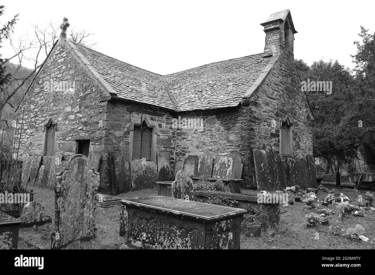 14 ° secolo, Chiesa vecchia di San Michele, Betws-y-Coed, Conwy Valley, Galles Foto Stock
