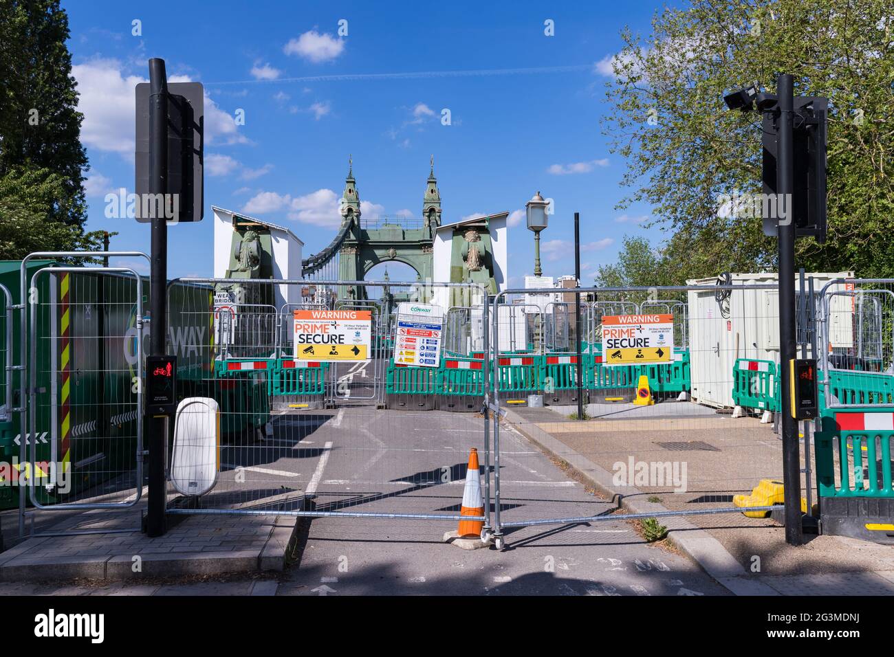 Chiusura del ponte Hammersmith, Londra Foto Stock