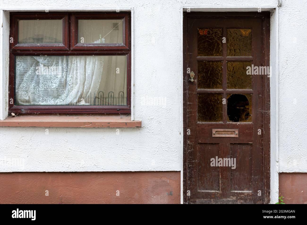 Case abbandonate in disriparazione, Killaloe, Contea di Clare Irlanda Foto Stock