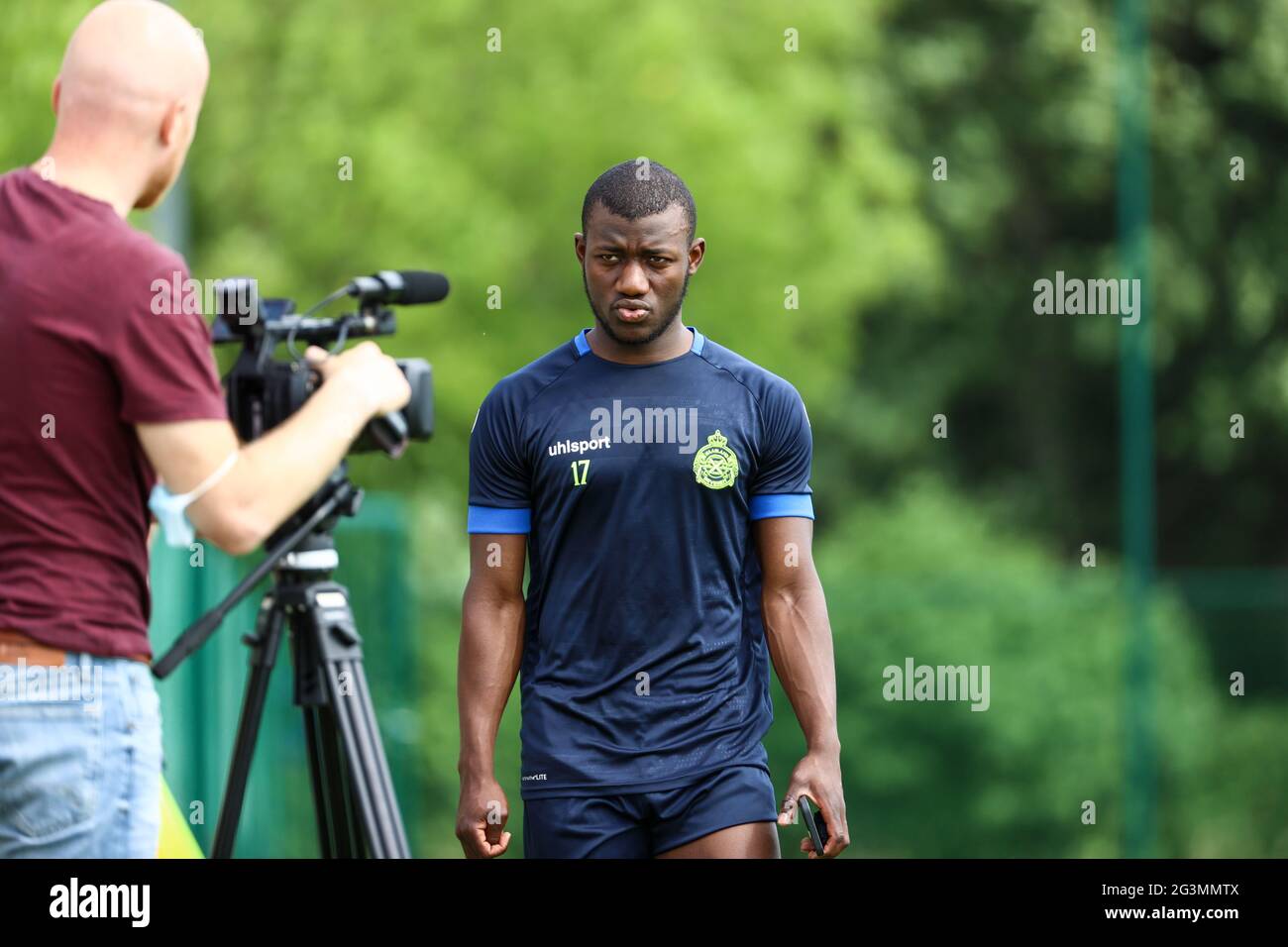 Waasland-Beveren's Aboubakary Koita ha ritratto durante la prima sessione di allenamento per la nuova stagione 2021-2022 di Jupiler Pro League prima divisione calzino Foto Stock