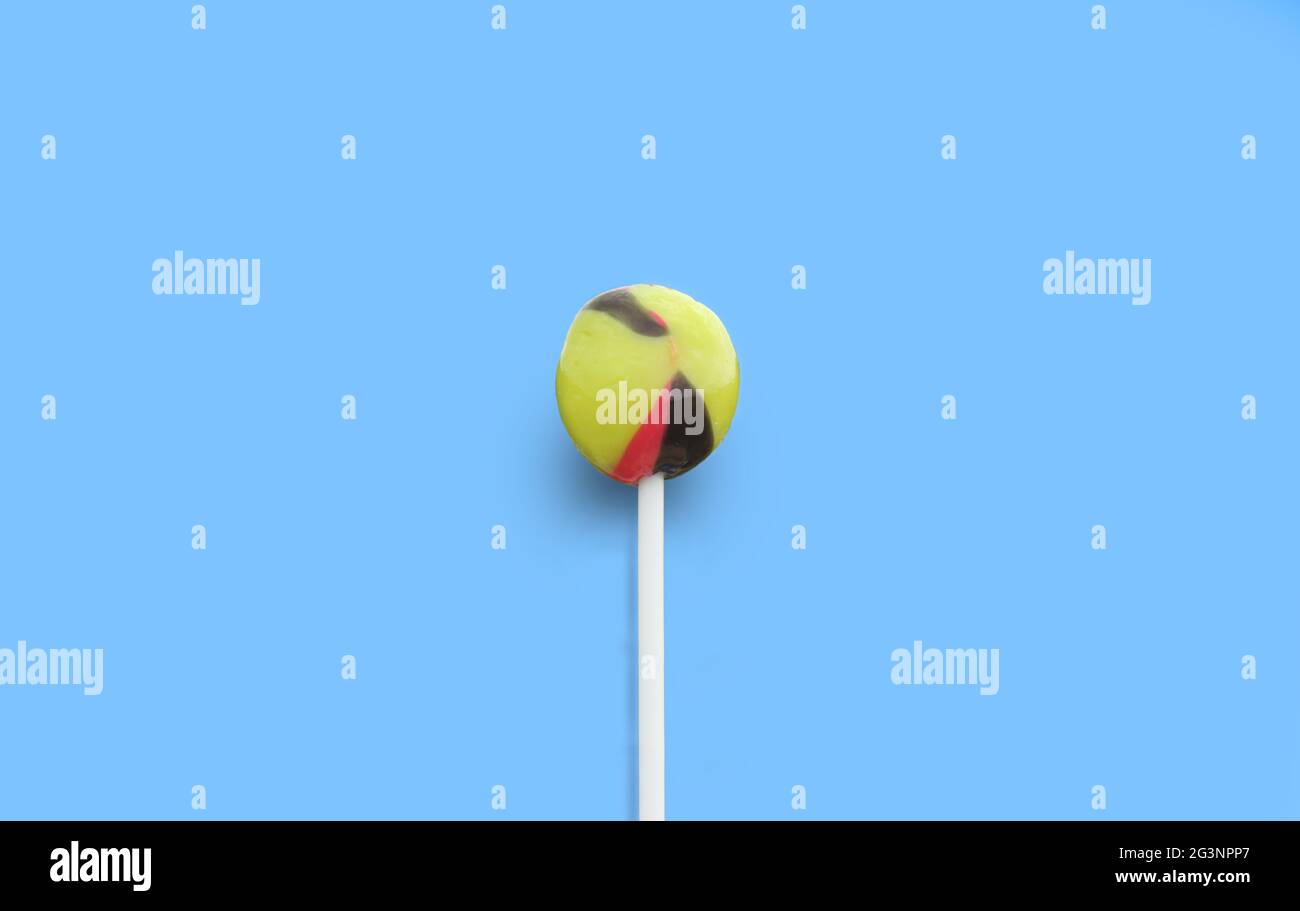 Lolly pop su blu Foto Stock