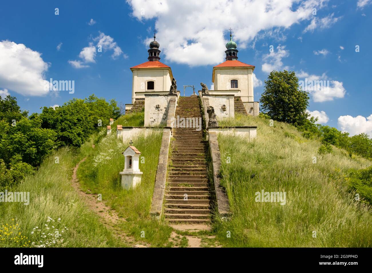 Storica Cappella del Corpus Christi in cima a una collina, Boemia settentrionale, Repubblica Ceca Foto Stock