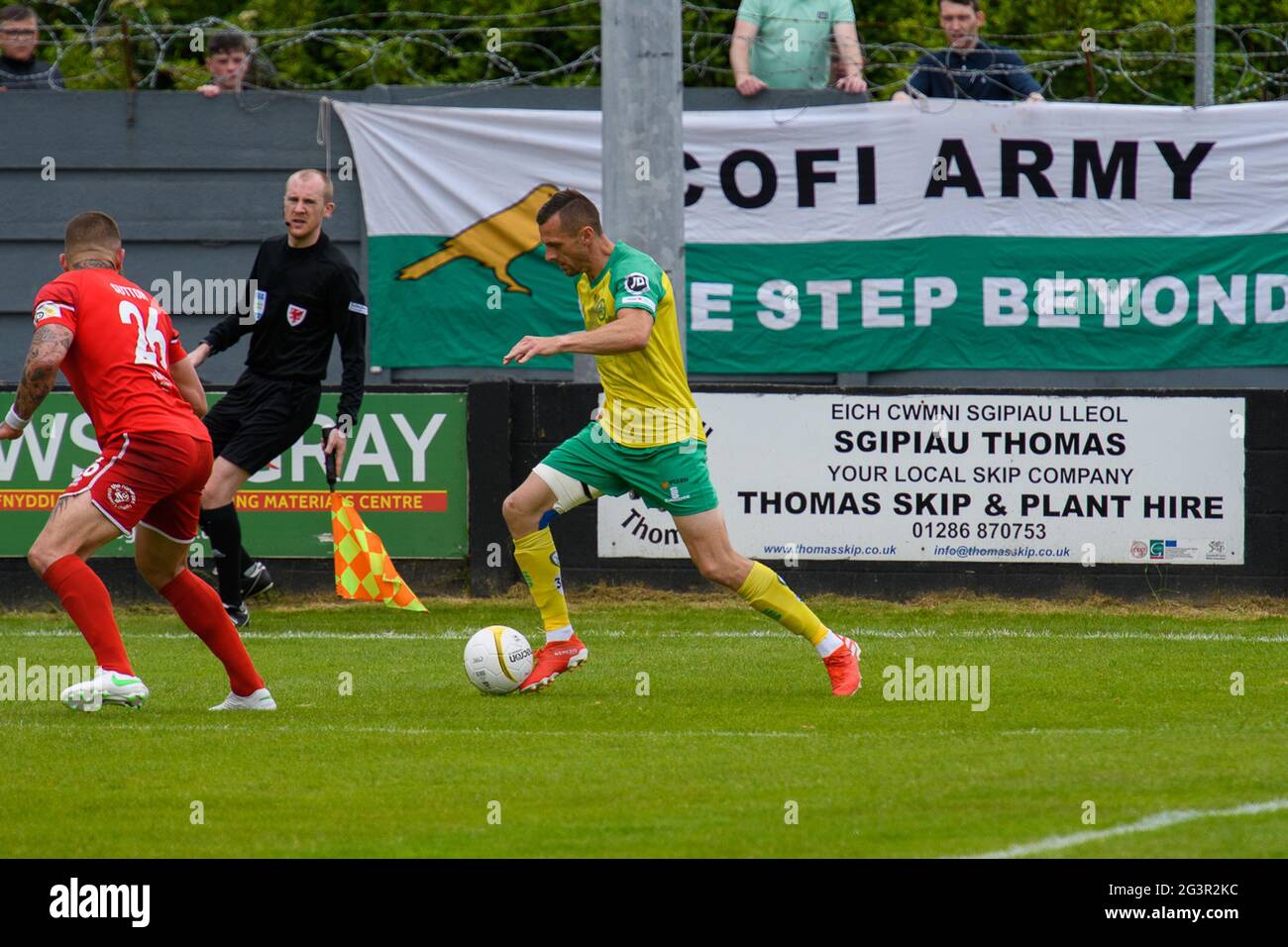 Caernarfon, Galles 29 maggio 2021. JD Cymru Premier UEFA Europa Conference League play-off finale tra Caernarfon Town e Newtown AFC. Foto Stock