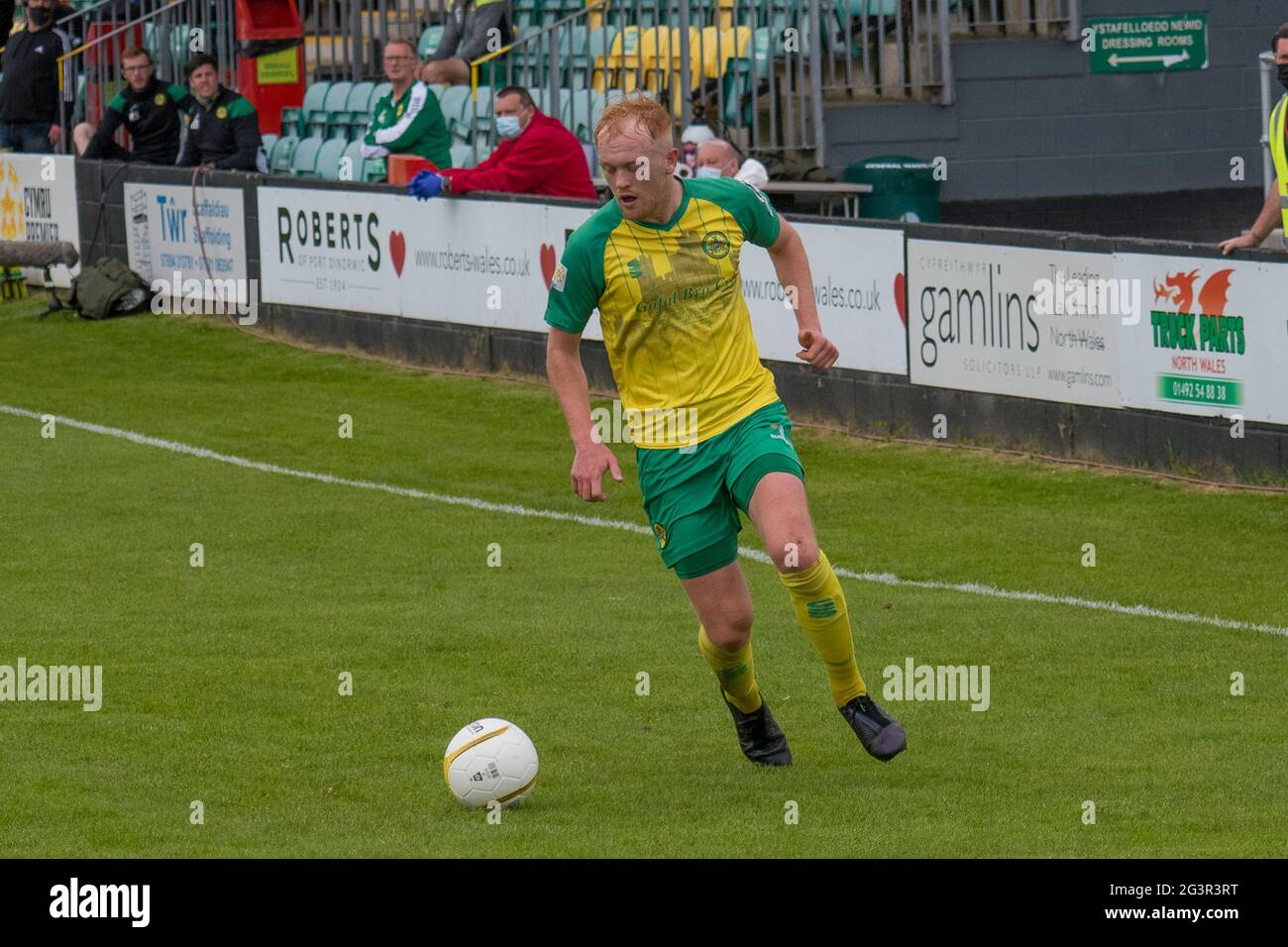 Caernarfon, Galles 29 maggio 2021. JD Cymru Premier UEFA Europa Conference League play-off finale tra Caernarfon Town e Newtown AFC. Foto Stock