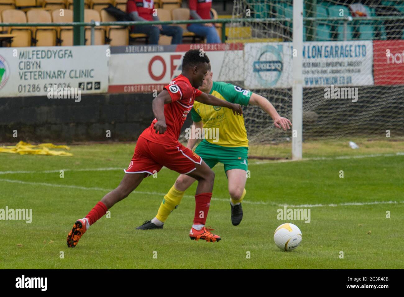 Caernarfon, Galles 29 maggio 2021. JD Cymru Premier UEFA Europa Conference League play-off finale tra Caernarfon Town e Newtown AFC. Foto Stock