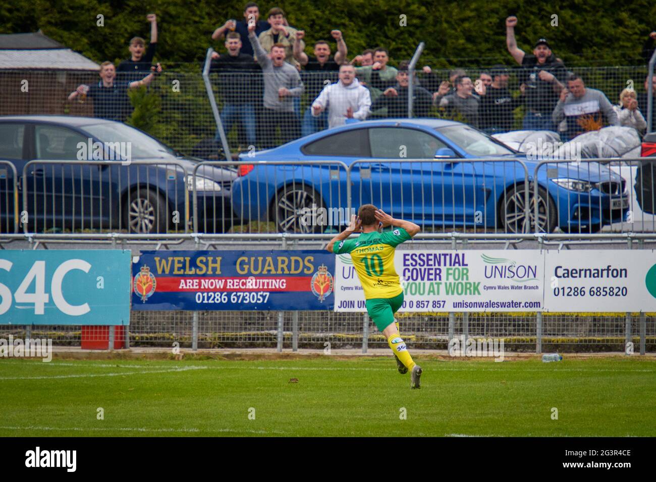 Caernarfon, Galles 29 maggio 2021. JD Cymru Premier UEFA Europa Conference League play-off finale tra Caernarfon Town e Newtown AFC. Foto Stock