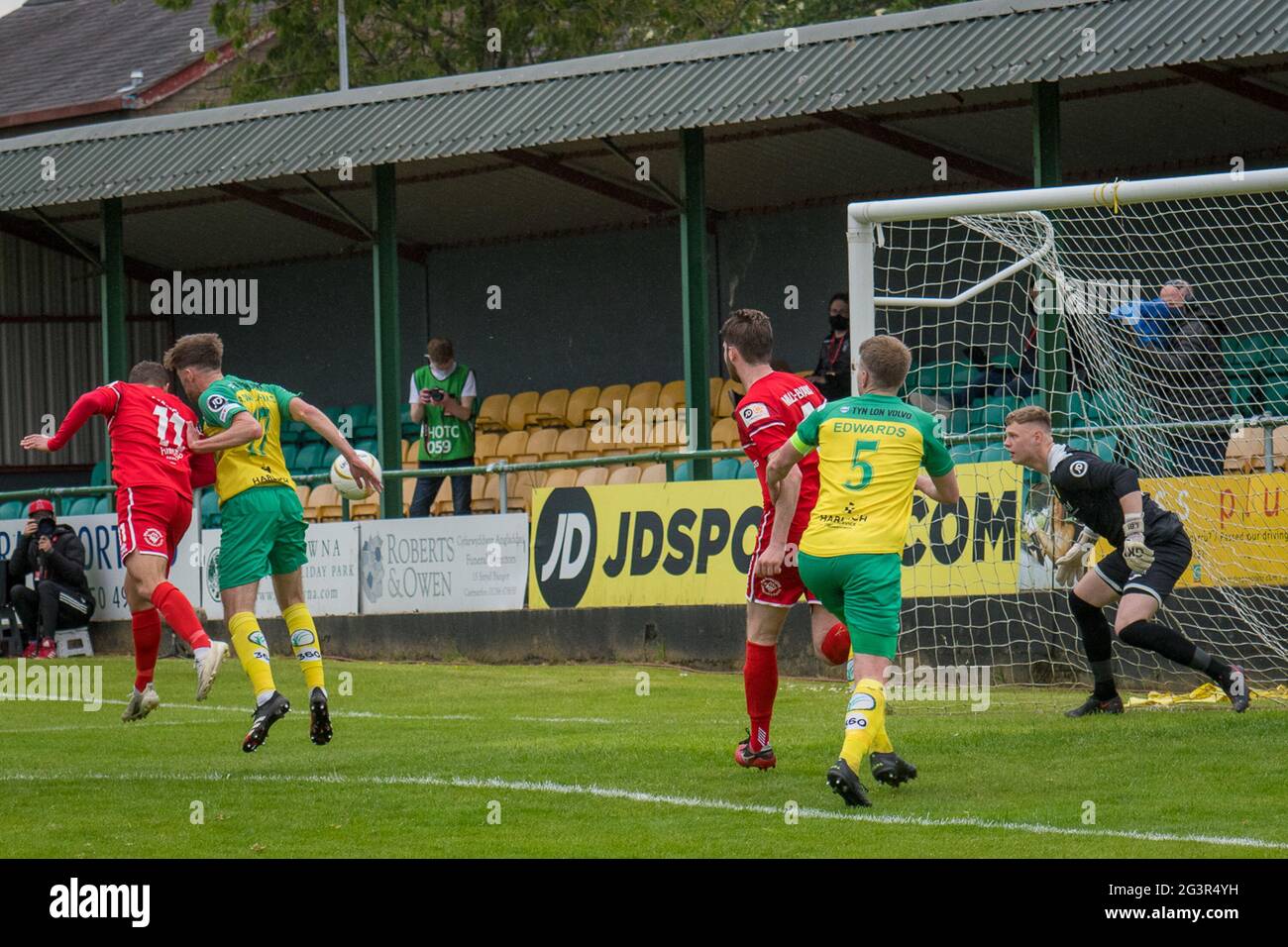 Caernarfon, Galles 29 maggio 2021. JD Cymru Premier UEFA Europa Conference League play-off finale tra Caernarfon Town e Newtown AFC. Foto Stock