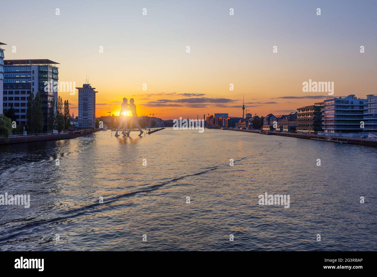 Berlino Spree River, Sundown, Summernight, sera a Treptow Foto Stock