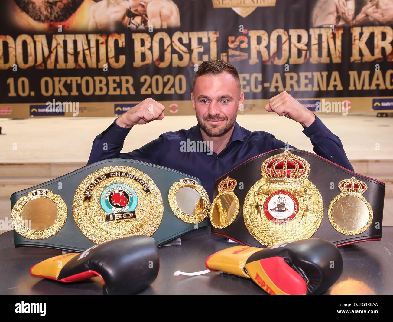 SES Boxing professionista boxer Dominic BÃ¶sel WBA interim e IBO leggero campione del mondo di pesi massimi Foto Stock