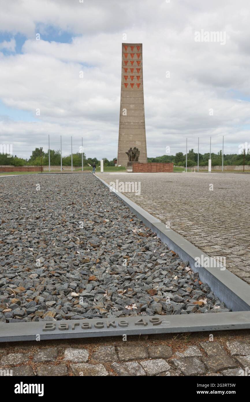 Sachsenhausen Monument-National Memorial GDR ha messo in memoria 1961 prigionieri che sono morti in questo campo di concentramento nazista 1936 a. Foto Stock