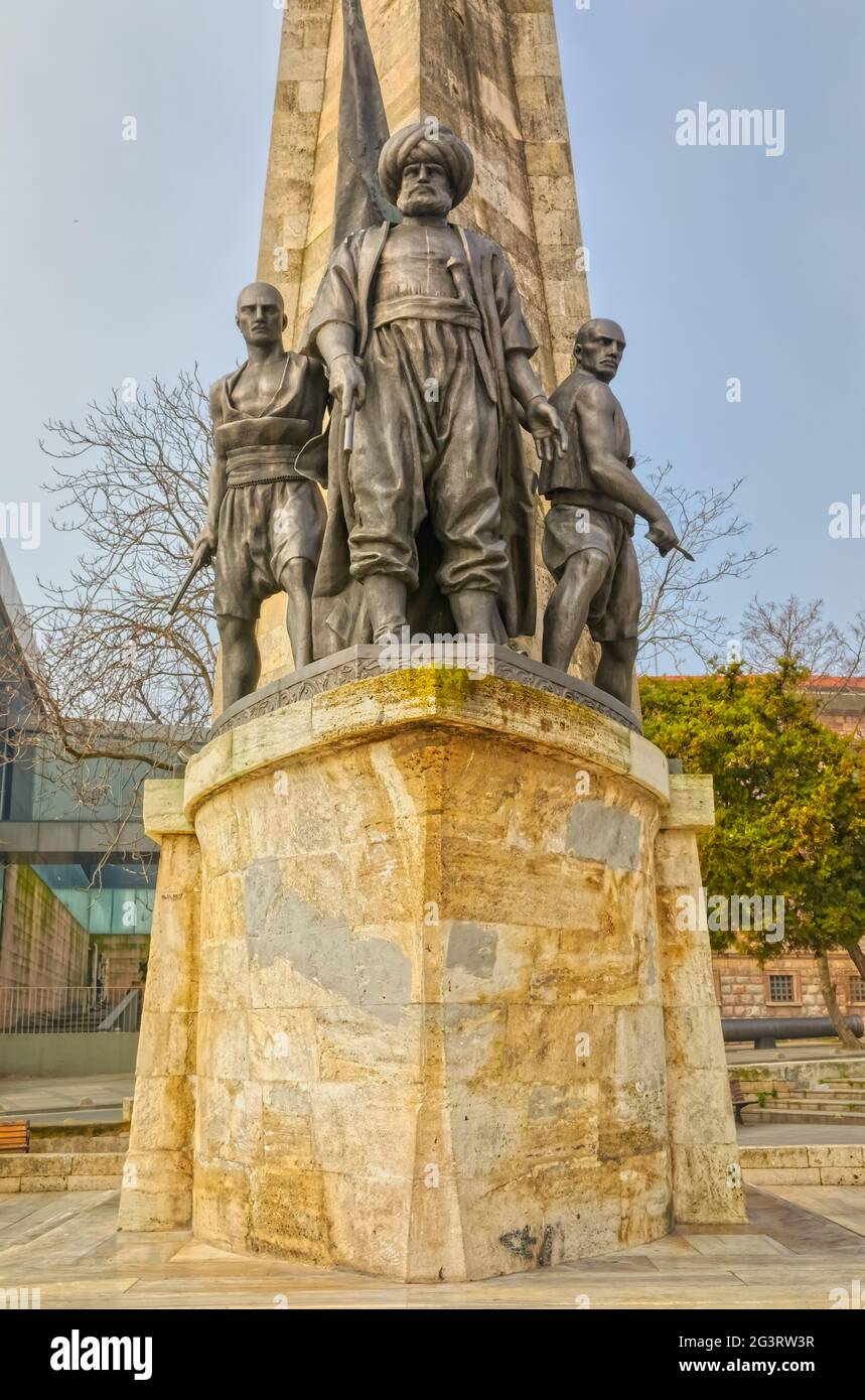 Statua di Istanbul del Barbarossa Hayreddin Pasha in Besiktas Foto Stock