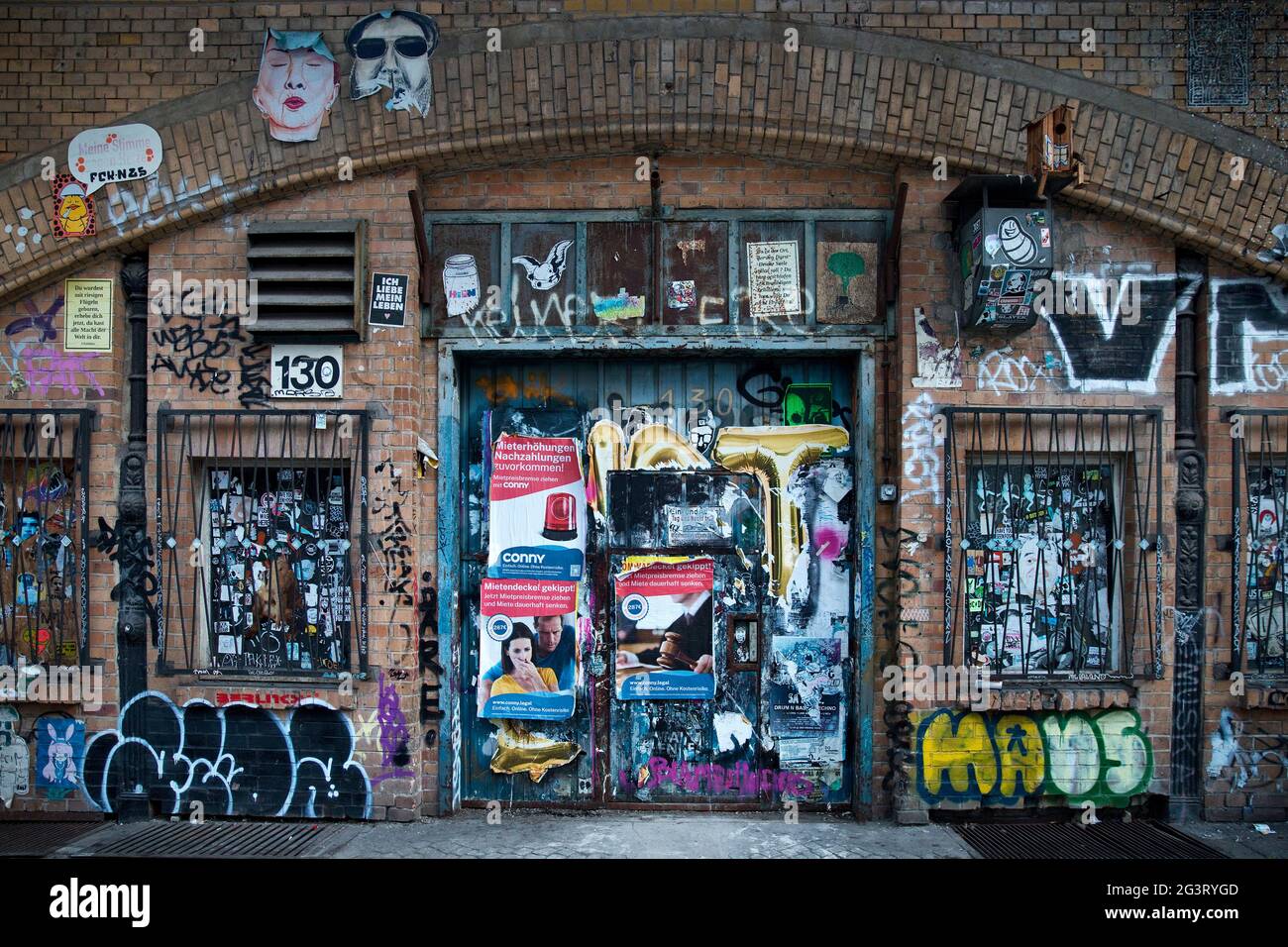 Arco stadtbahn, storico arco in mattoni di un viadotto sulla rotta del Berlin Stadtbahn, Berlin-Mitte, Germania, Berlino Foto Stock