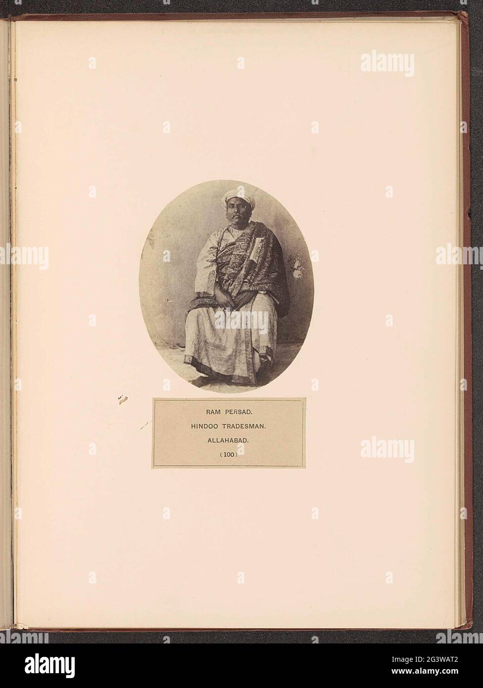 Portret van handelsman RAM Persad uit Allahabad; RAM Persad. Tradesman Hindoo. Allahabad. . Foto Stock