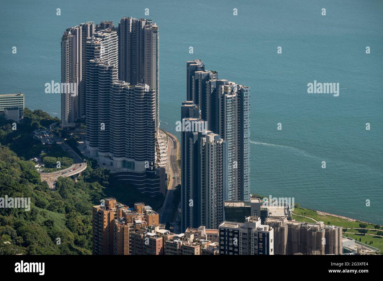 Le alte e lussuose torri residenziali del Residence Bel-air a Pok fu Lam, Isola di Hong Kong Foto Stock